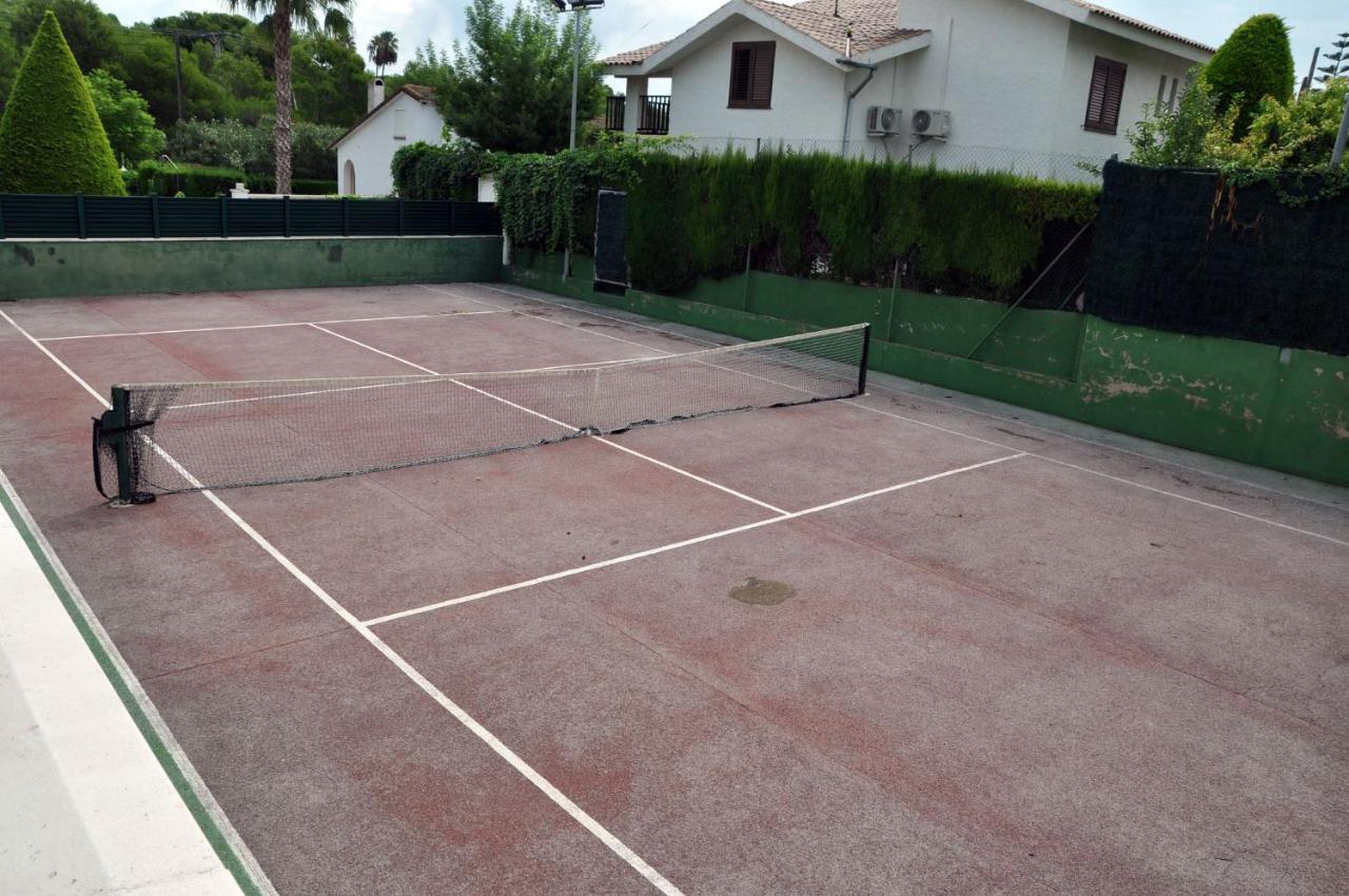 Tenis Roda De Bara Extérieur photo